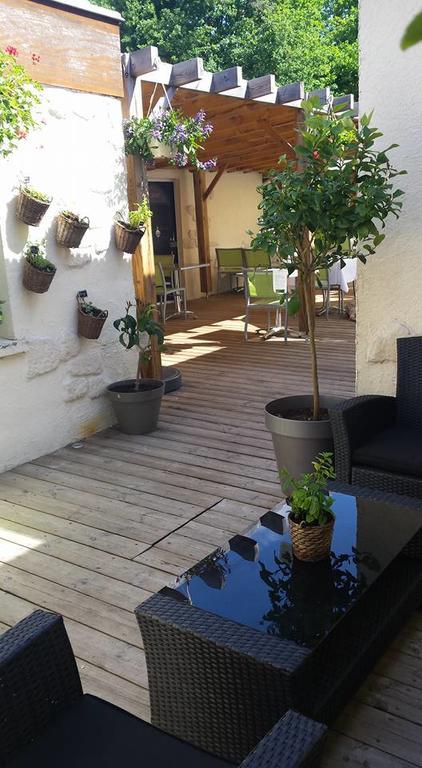 Logis Hotels - Le Pont Bernet - Hotel 2 Etoiles Et Restaurant Le Pian-Medoc ภายนอก รูปภาพ